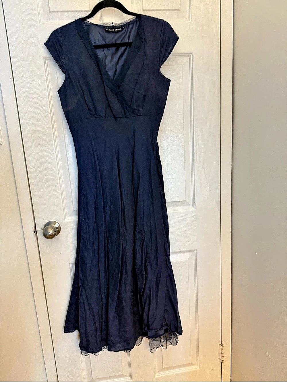 Carlie'Small Court Wrap Neck Midi Dress in Blue Size Small